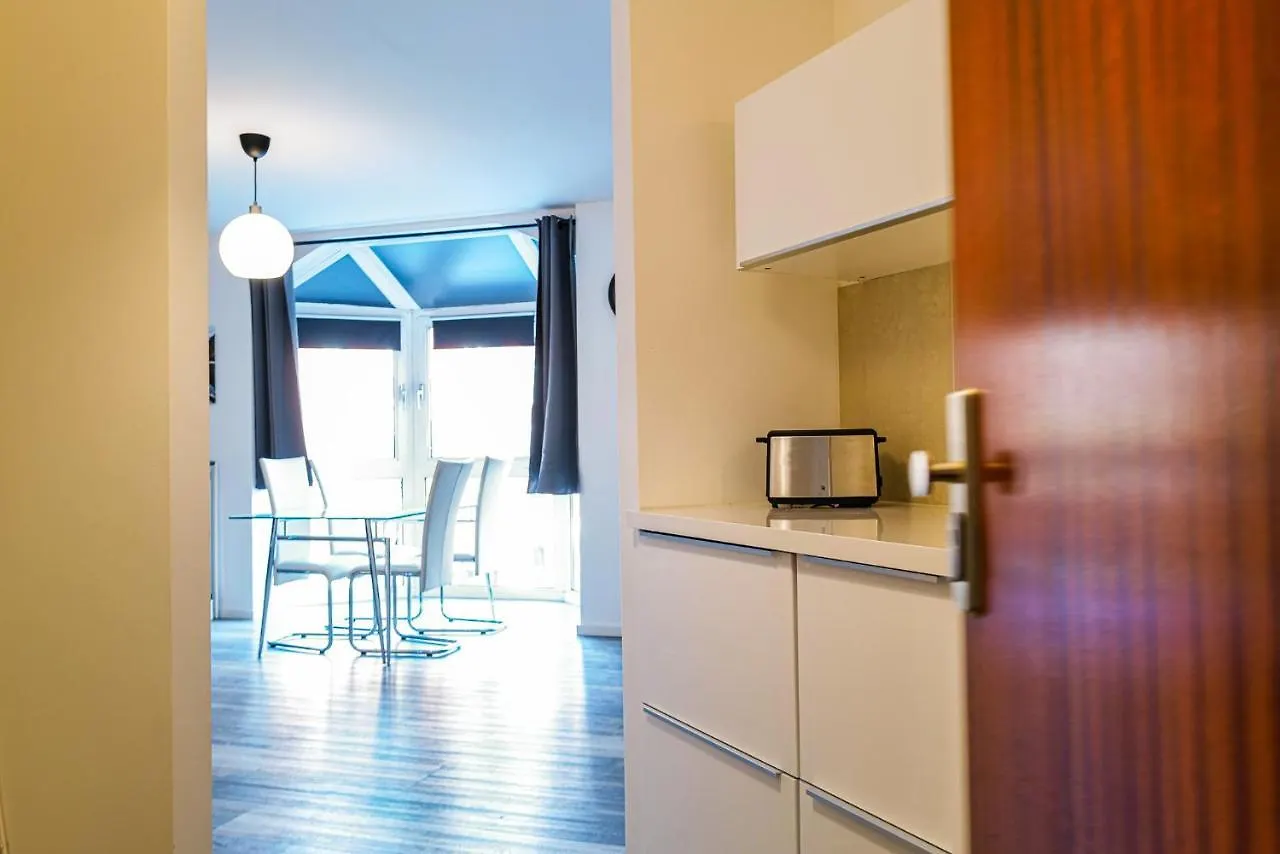 Stylische Wohnung In Düsseldorf Germania